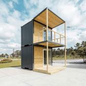 Dwupoziomowy Domek Modułowy z Kontenera | Styl Boho & Modern - przód